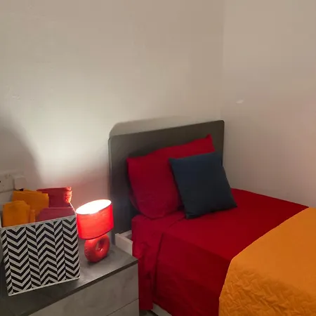 Family & Friends Modern