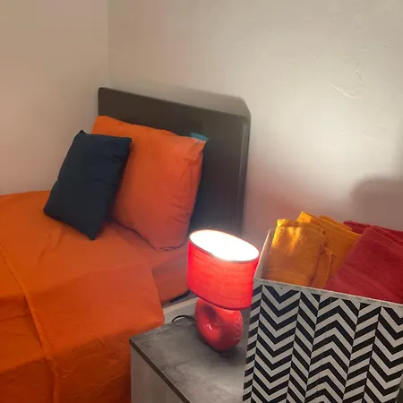 Apartment Family & Friends Modern