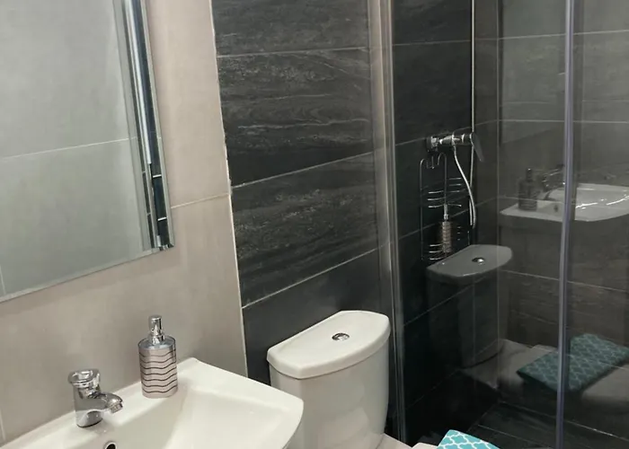 아파트 Family & Friends Modern 슬리에마